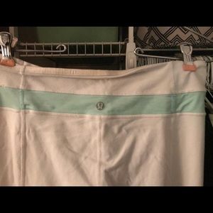 white Lululemon yoga pants